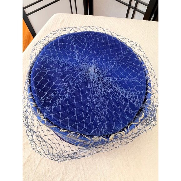 Cloche 1960s Hat Blue Gold Threads 3.5 Depth 21 to 22 " Circumference - Picture 9 of 10